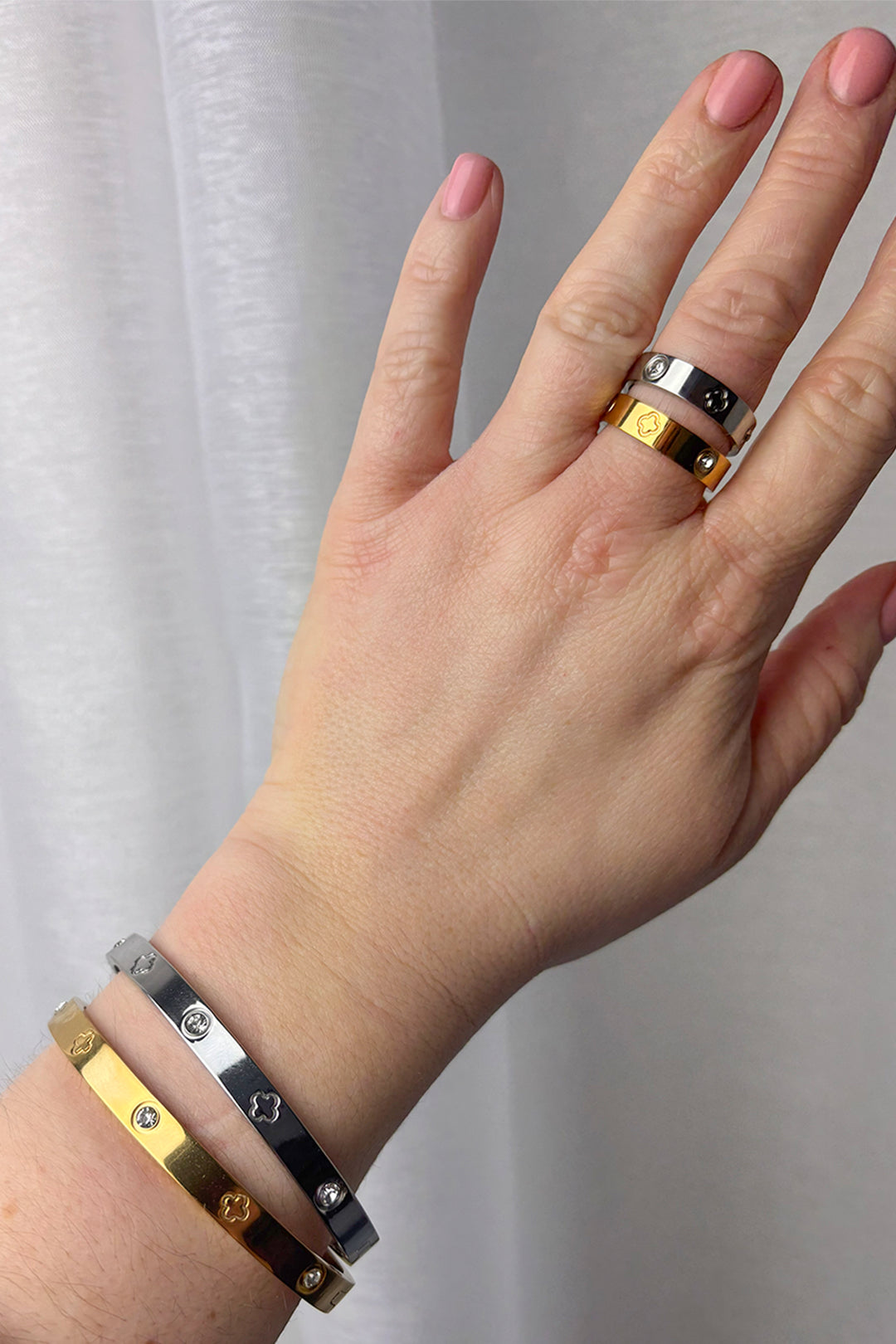 Gold Diamante & Clover Bangle