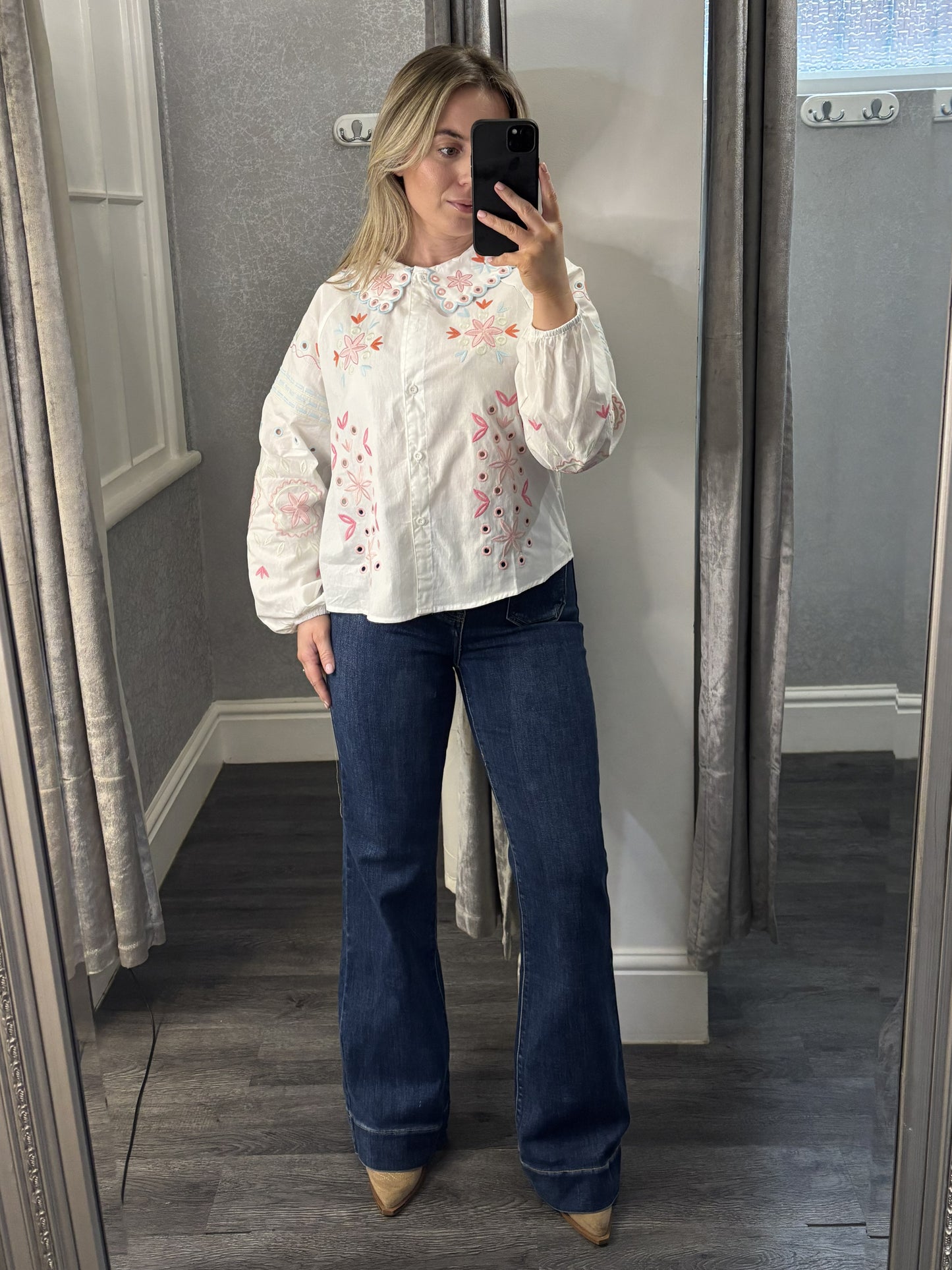 White Scallop Embroidered Collar Shirt